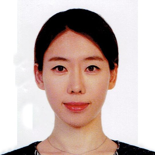 Portrait of Dr. Yoon Ji Yoo